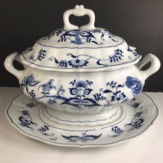 Danube Covered Soup Tureen With Underplate & Lid Blue White Onion Vintage Japan
