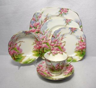 Royal Albert China Blossom Time Pattern 6 - Piece Place Setting With Fruit Bowl