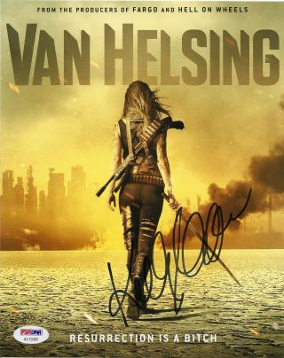 Kelly Overton As Van Helsing Signed 8x10 Photo Psa Dna Ac13303