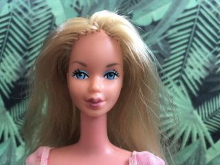 1978 Mattel Vintage Kissing Barbie - - Dress
