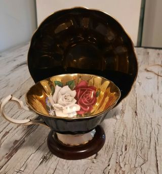Rare Queen Anne Teacup & Saucer Heavy Gold Gilding Large Cabbage Roses Red White 2