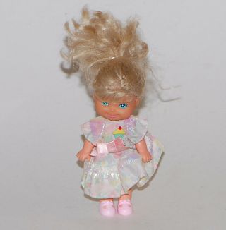 Vintage 1988 Cherry Merry Muffin Lily Vanilly Cupcake Doll Mattel