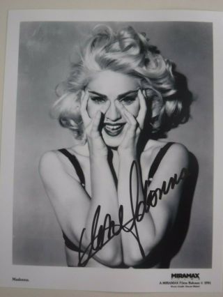 Madonna Signed 8 X 10 Black And White Photo
