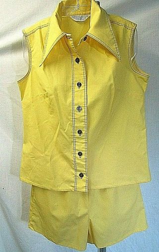 Vtg 60s Shorts & Top Set Pointy Collar Yellow Brown Top Stitch Size 10 Permpress