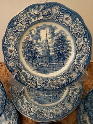 8 Liberty Blue Staffordshire England Independence Hall 9 6/8 " Dinner Plates Ec