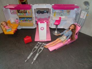 Barbie Large Ambulance Hospital Care Clinic Rescue Vehicle Chelsea & Barbie Doll