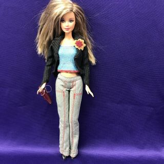 Barbie Doll Rare Fashion Fever,  Mattel H0661.  2004.  Bend Knees.  (bdc - 208).