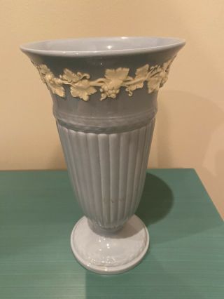 Wedgwood Of Etruria & Barlaston 8.  5” Queen’s Ware Vase Blue & White Embossed