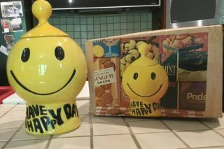 Vintage Mccoy Usa Pottery Smiley Face Cookie Jar Have A Happy Day With Lid & Box