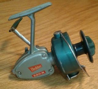 Vintage Daisy Heddon 220 - R Spinning Reel - And Very Well.