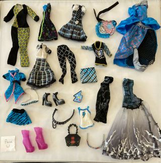 Monster High Frankie Stein Clothes And Accessories Bundle - Ooak Spares Custom
