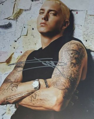 Eminem Hand Signed 8 X 10 Photo W/ Holo