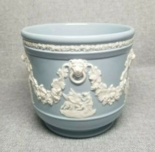 Wedgwood Embossed Queensware Cream On Glossy Lavender Cache Pot Jardiniere