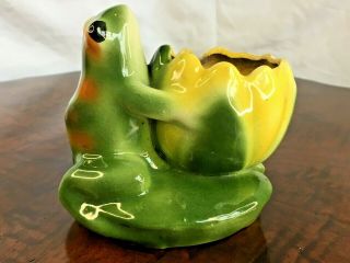 Vintage Green Frog On Lily Pad Ceramic Planter With Yellow Flower 1930 