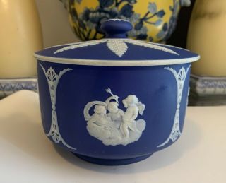 Large Wedgwood Dark Blue Jasperware Round Cherubs Aphrodite Box