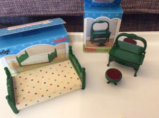 Rare Vintage Sylvanian Families Double Bed And Ornate Dressing Table