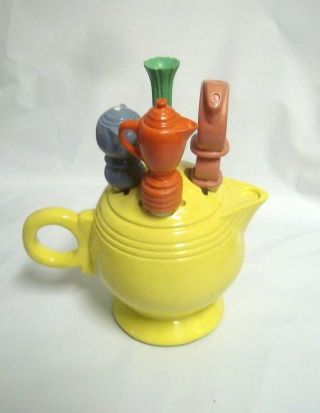 Vintage Fiesta Fiestaware Mini Yellow Teapot With 4 Cheese Spreaders Knives Set