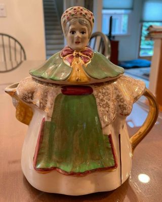 Vintage Shawnee Granny Ann Tea Pot With Gold Trim And Stenciling