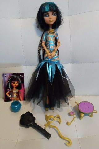 Monster High Doll Cleo De Nile With Accessories Egyptian