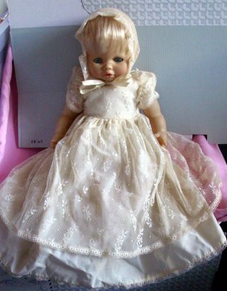 VINTAGE VICMA BABY DOLL WITH BOTTLE SPAIN - 70 ' s OR 80 ' s - CRIES & LAUGHS 2