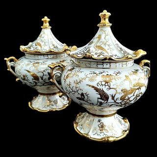 Cairo Gold On White (embossed) Coalport Decorative Urn Vase Lid &handles Vintage