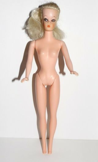 Vintage 1960s Eegee Babette Barbie Clone Platinum Blonde 11 ½” Fashion Doll