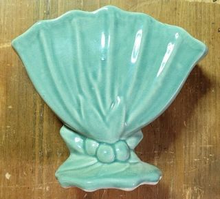Vintage Mcm 1940s Mccoy Pottery 6 " Turquoise Green Fan Vase Berries & Leaves