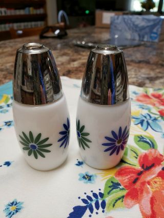 Vintage Gemco Milk Glass Salt And Pepper Shakers