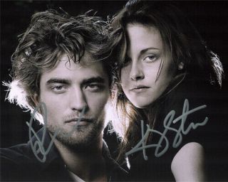 Autographed Photo Kristen Stewart & Robert Pattinson Signed 8 X 10