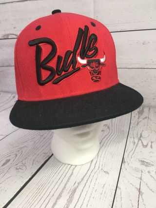 Vintage Bulls Nba Basketball Fan Cap Hat Script Logo Mitchell & Ness Snapback