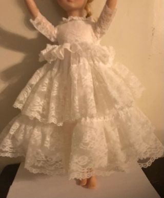 Vintage Madame Alexander ? Long White Lace Doll Dress /gown No Tag