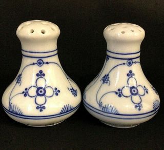 Germany Porcelain Salt And Pepper Shakers Copenhagen Pattern Cobalt Blue & White
