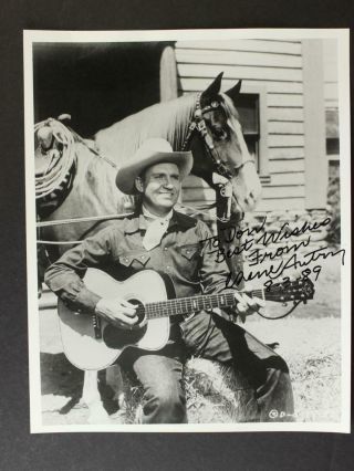 Western Cowboy Actor Gene Autry (1907 - 1998) Autograph 8 X 10 Photo