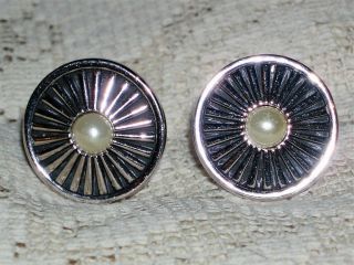Vintage Cufflinks Round Disk Silver Star - Burst On Black,  Pearl In Center Swanks