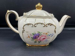 Vintage Sadler Cube Teapot - Cream & Gold Floral Bouquet