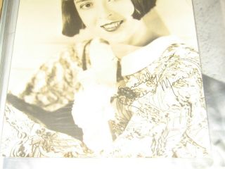 autograph of Colleen Moore silent film actress who made bob cut haircut pop 2