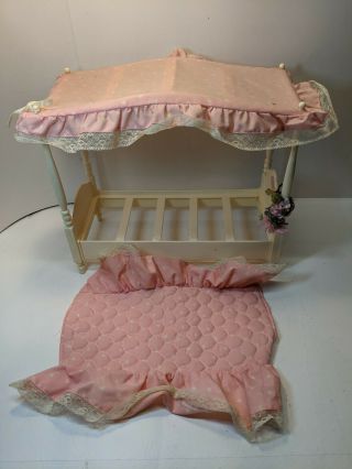 Vintage 1982 Mattel Barbie Canopy Bed W/ Bedspread And Canopy Cover