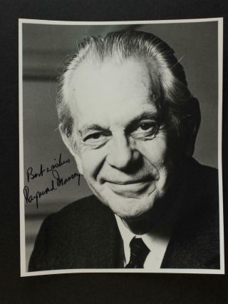 Raymond Massey (1896 - 1983) (arsenic And Old Lace) Autograph 8 X 9 1/4 Photo