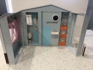 Mattel 2005 Barbie Totally Real Fold Up House.