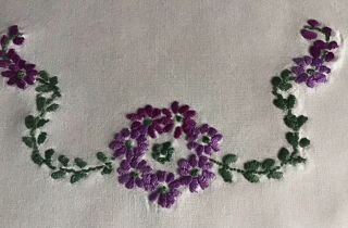 Lovely Vintage Hand Embroidered Tray Cloth Pretty Floral Displays