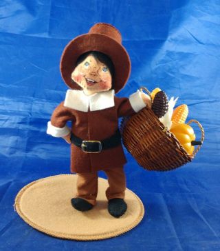 Thanksgiving Annalee Doll 8.  25 " Pilgrim Boy With Basket Of Goodies 1988