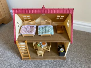 Sylvanian Families Cosy Cottage with furniture and figures 2