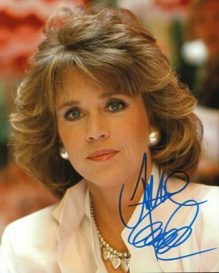 Jane Fonda Autographed 8 X 10 Photo Actress Political Activist Academy Award