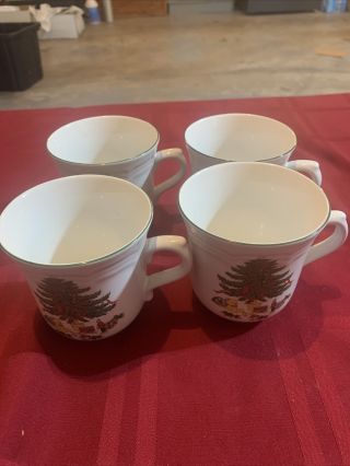 Vintage Set Of (4) Vitromaster Stoneware Christmas Tree Coffee Cups Discontinued