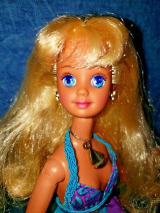 Vintage 1991 Sun Sensation Skipper 9.  5 Tnt Doll Sailboat Pendant Barbie Malaysia