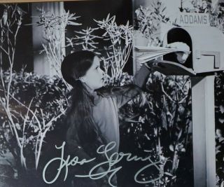 Lisa Loring Hand Signed 8x10 Photo W/ Holo The Addams Family