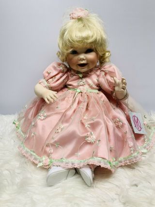 Marie Osmond Porcelain Doll Queen Elizabeth " Everything Is Coming Up Roses "