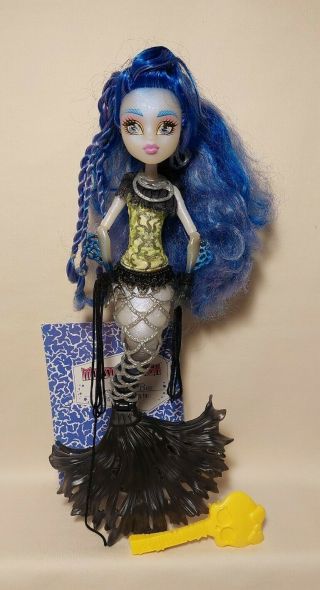 Monster High Freaky Fusion Mermaid Sirena Von Boo Doll