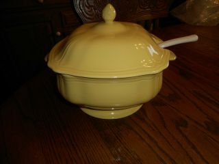 Vintage Buttercup Yellow Federalist Ironstone Soup Tureen W/ Ladle