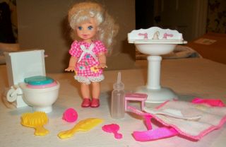 1996 Barbie Kelly Potty Training Doll With Toilet Sink And More 16066